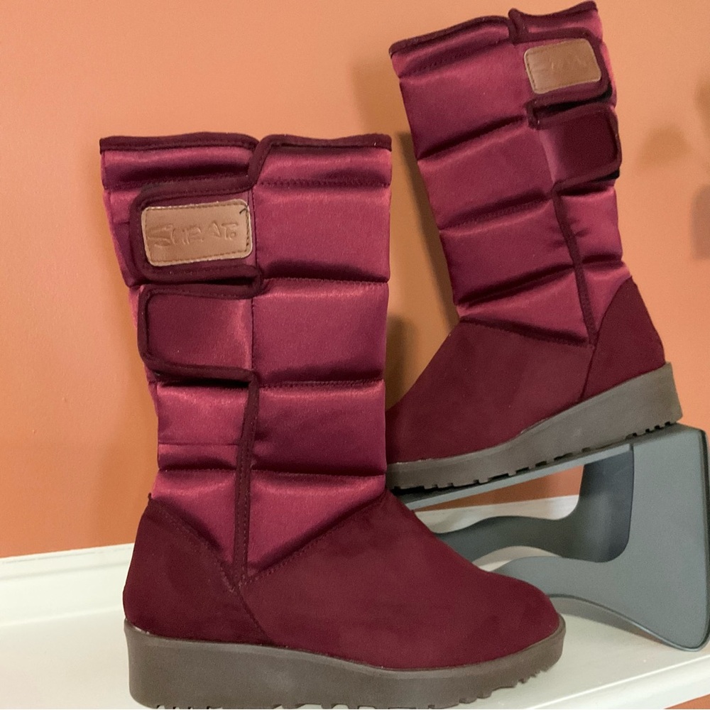 Surat Burgundy Winter Puffer Boots Size 7 Quilted Mid-Calf‎ New Without Tags